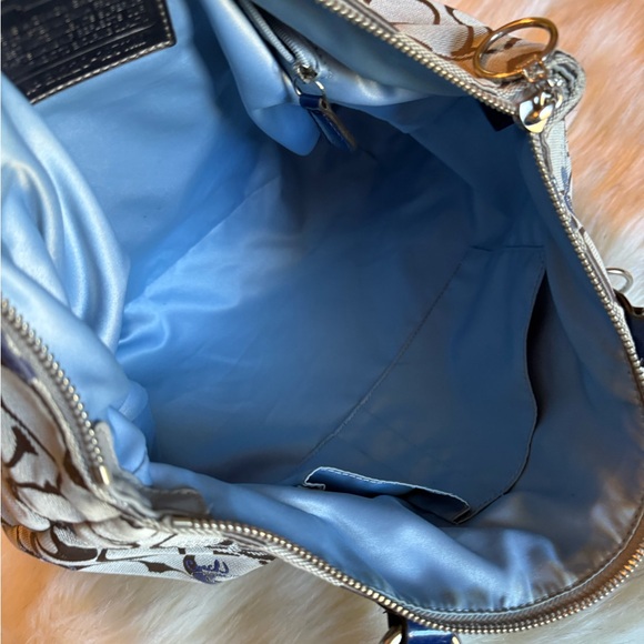 Coach Beige and Navy Signature Shoulder Bag - Picture 6 of 7